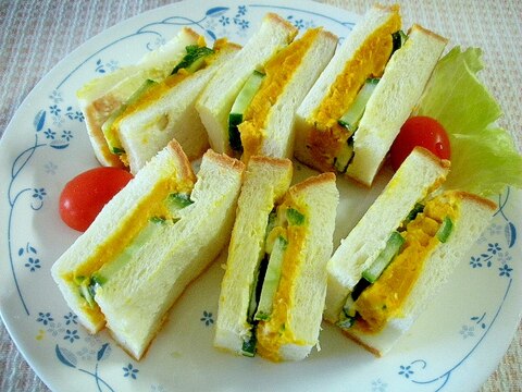 ☆カボチャときゅうりのちょっと中華なサラダサンド☆